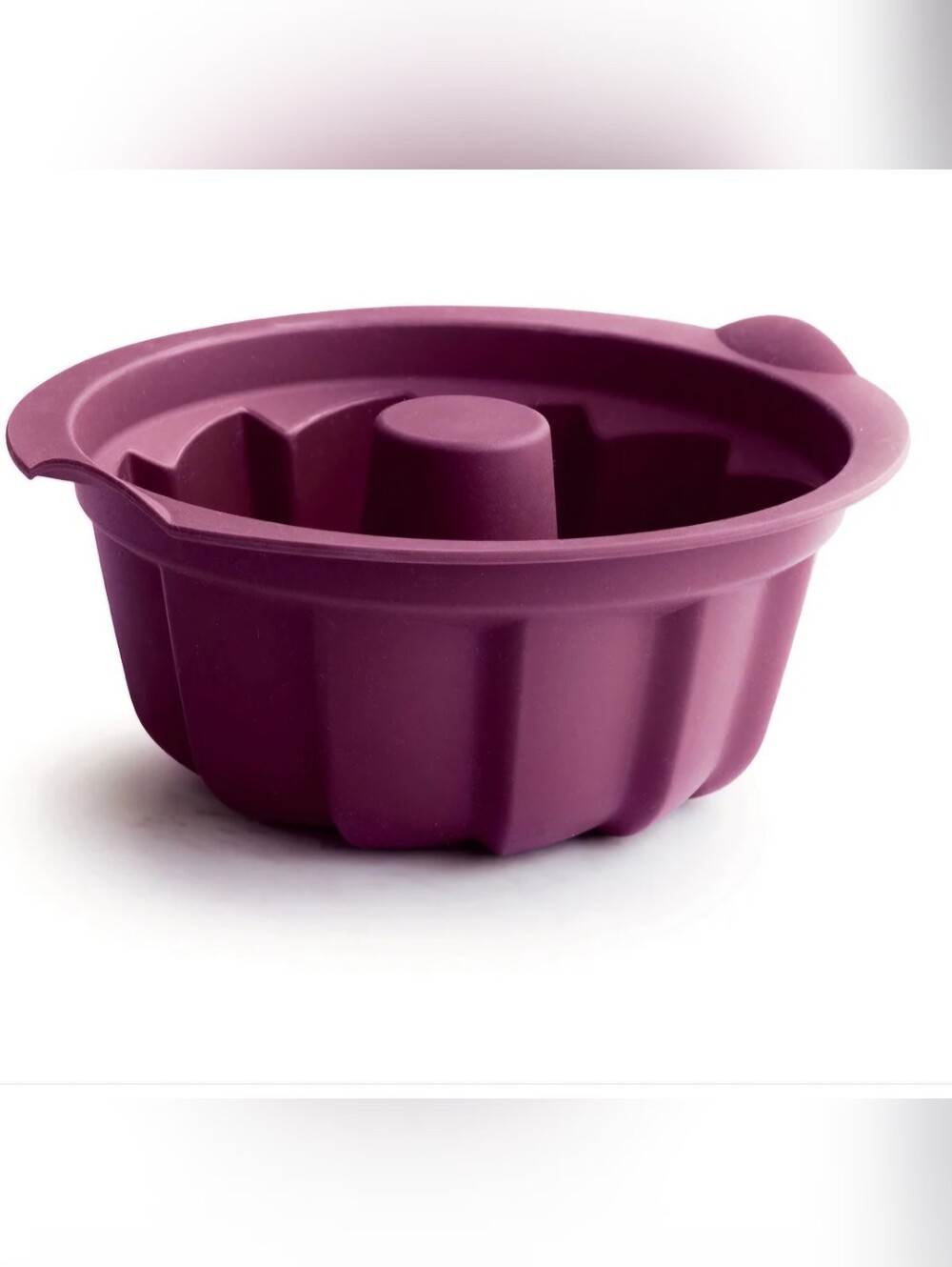 Tupperware Silicone Bundt Cake Form – Purple – New
